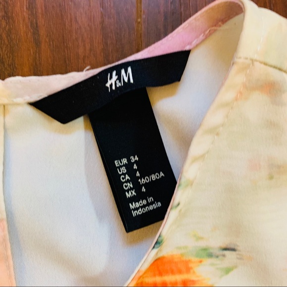 H&M Floral Peplum Blouse - Picture 5 of 5